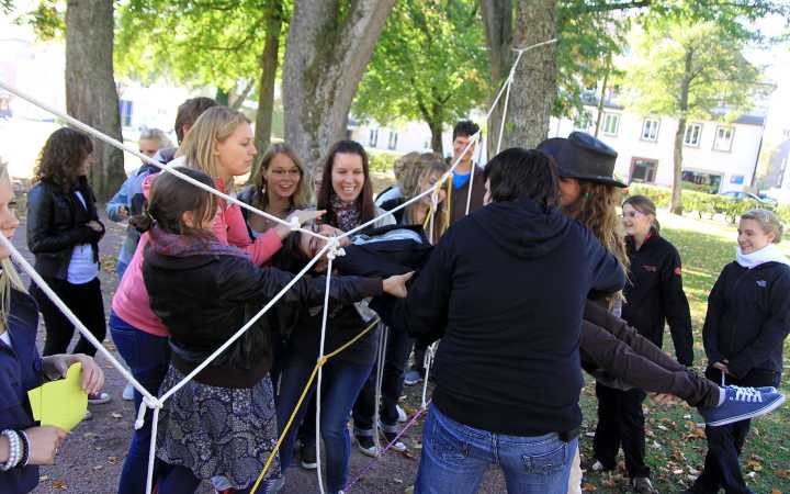 Begrüßungsfest Stangenlauf Begrüßungsfest Stangenlauf